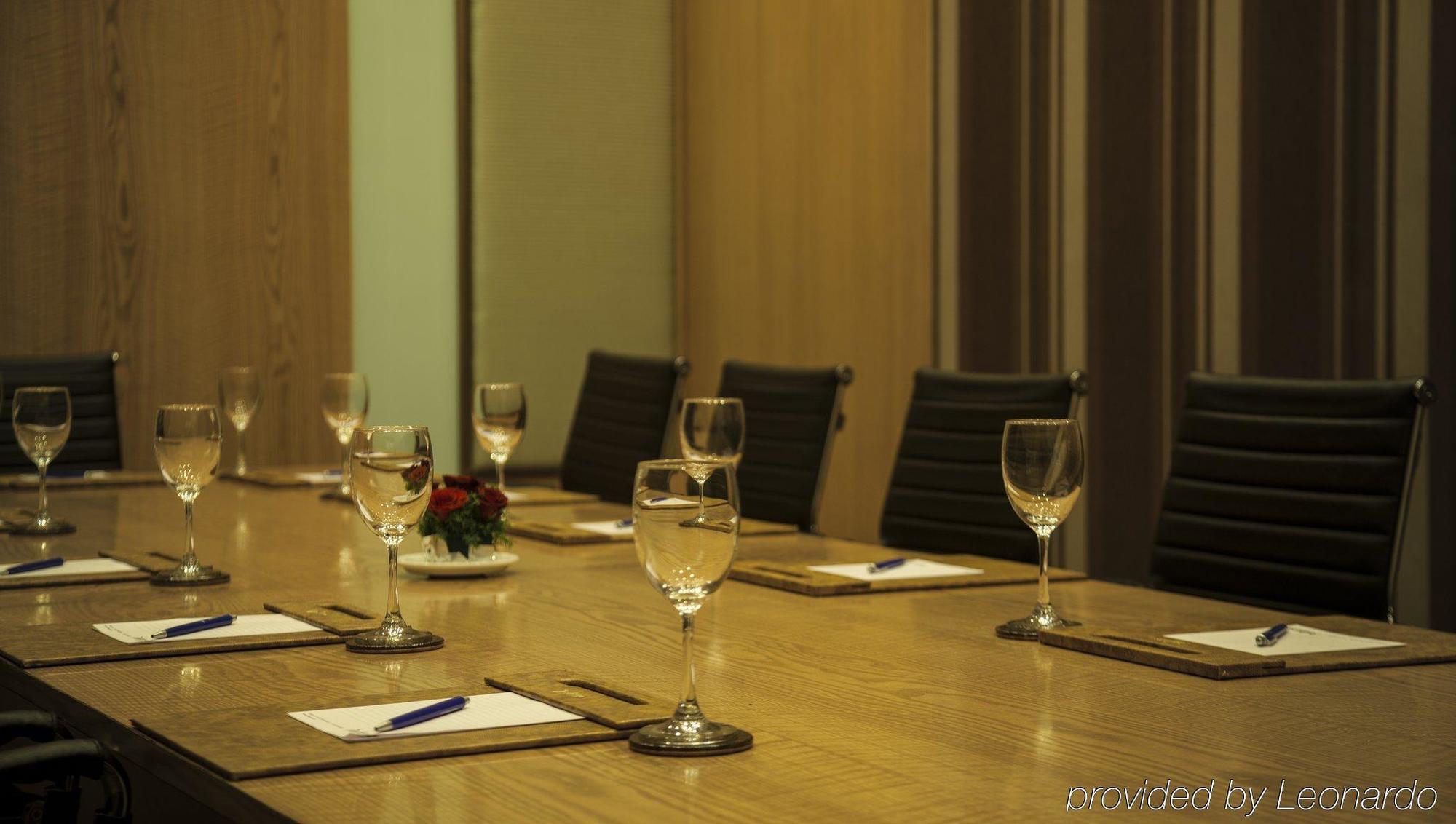 Hotel Radisson Blu Kharadi 5*