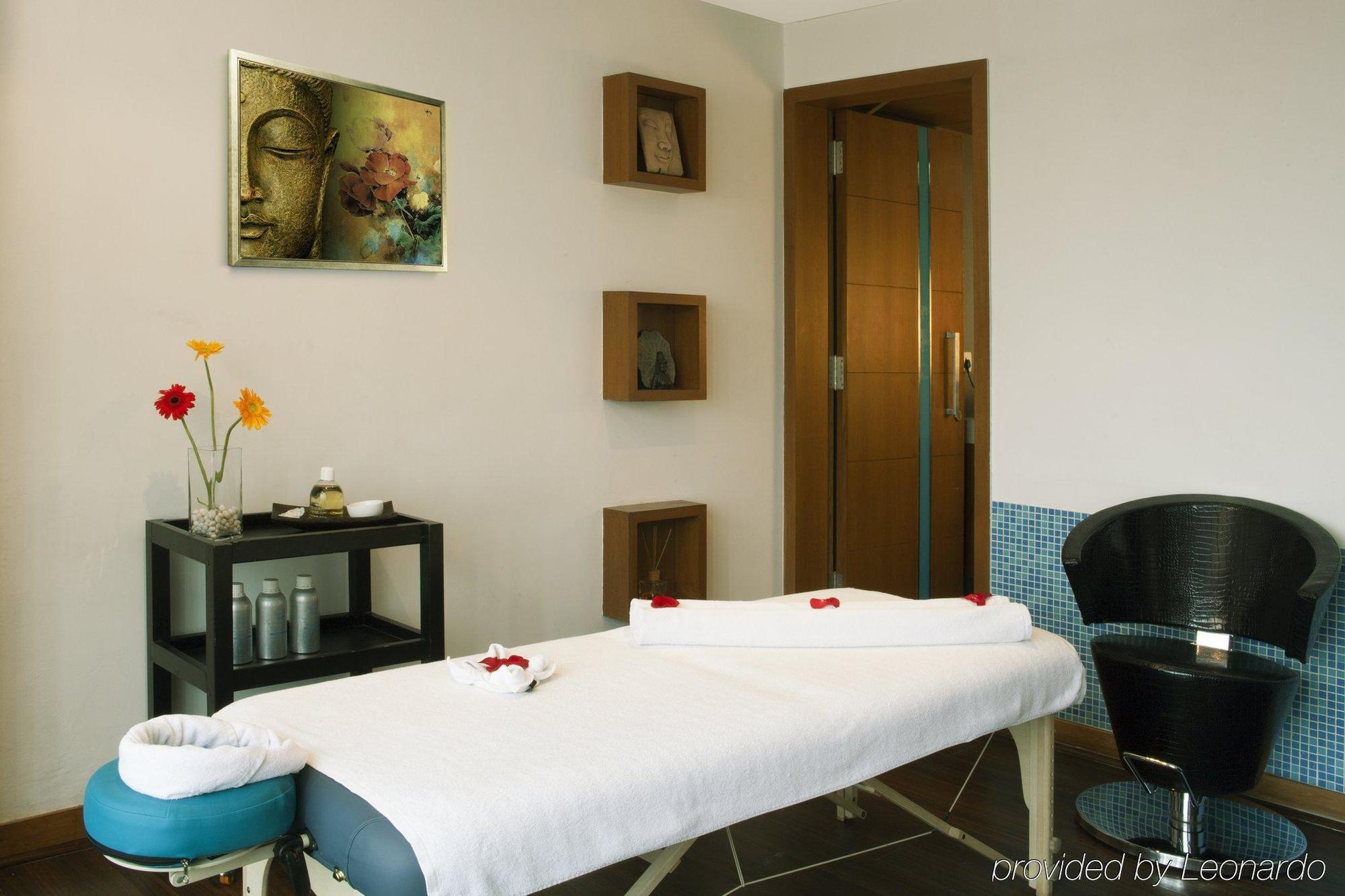 Hotel Radisson Blu Kharadi 5*